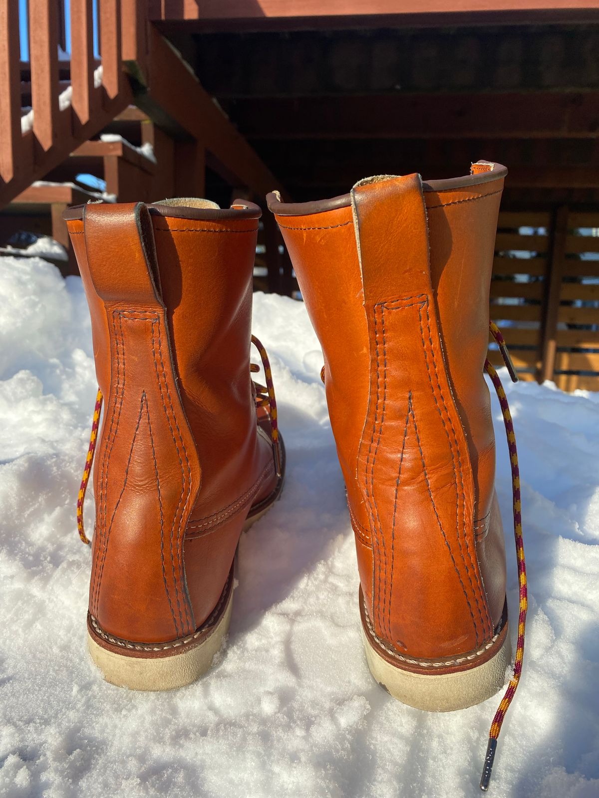 Photo by chosenone23 on December 3, 2022 of the Red Wing 8-Inch Classic Moc in S.B. Foot Oro Legacy.