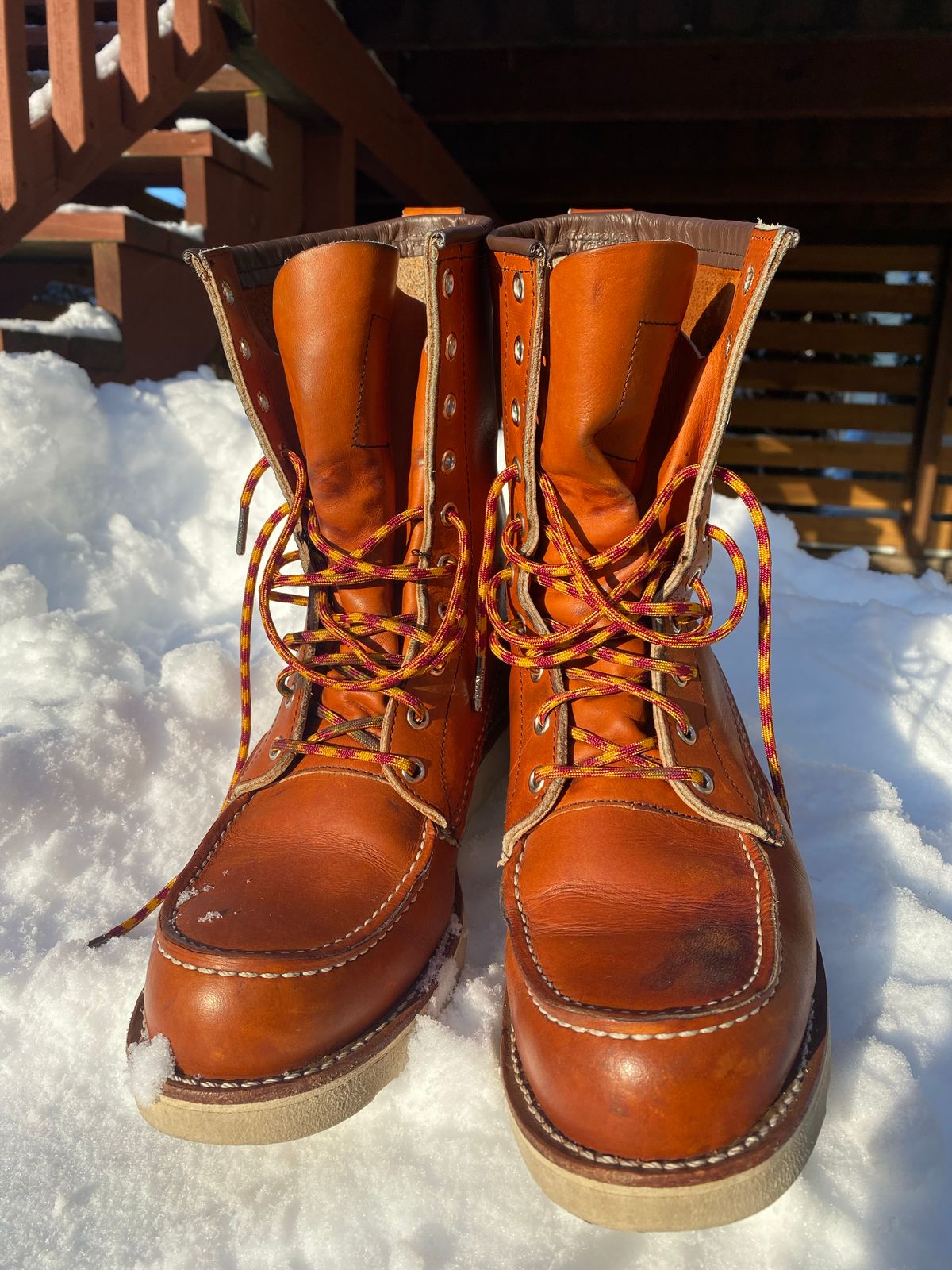 Photo by chosenone23 on December 3, 2022 of the Red Wing 8-Inch Classic Moc in S.B. Foot Oro Legacy.