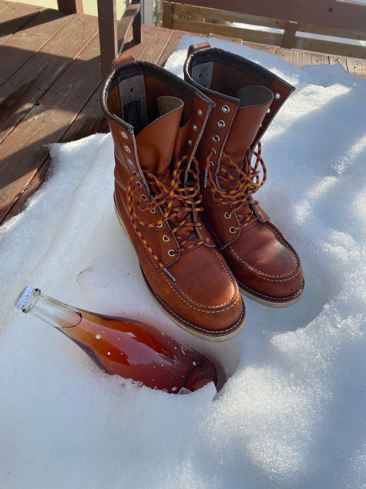 Photo by chosenone23 on January 5, 2023 of the Red Wing 8-Inch Classic Moc in S.B. Foot Oro Legacy.
