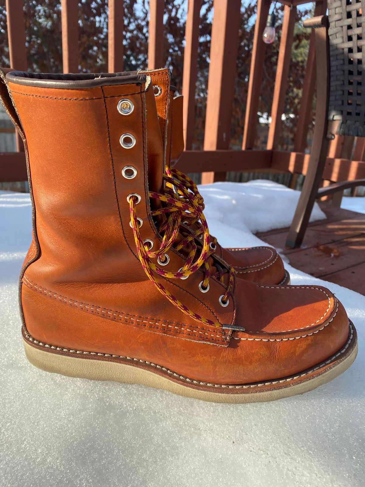 Photo by chosenone23 on January 5, 2023 of the Red Wing 8-Inch Classic Moc in S.B. Foot Oro Legacy.