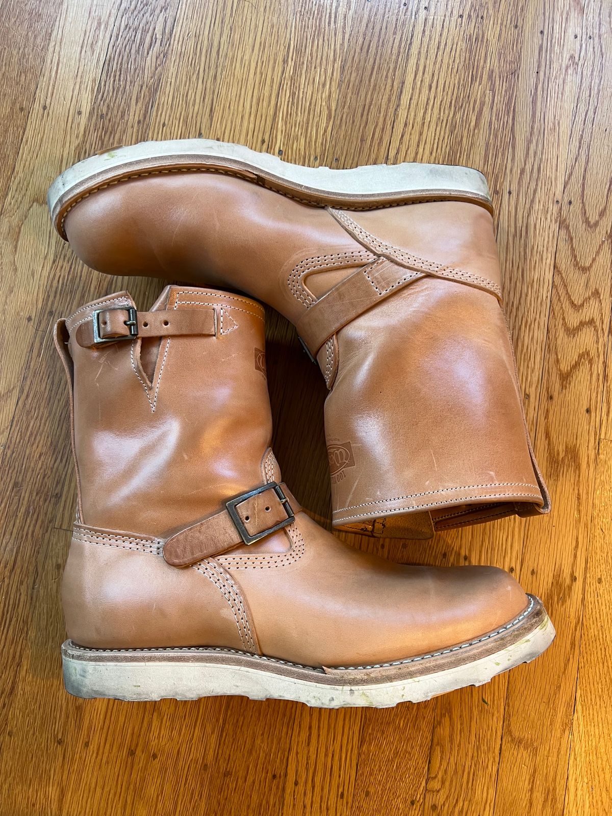 Photo by RyanCard87 on November 1, 2023 of the Wesco Boss Engineer Boot in Unknown Natural Veg Tan.