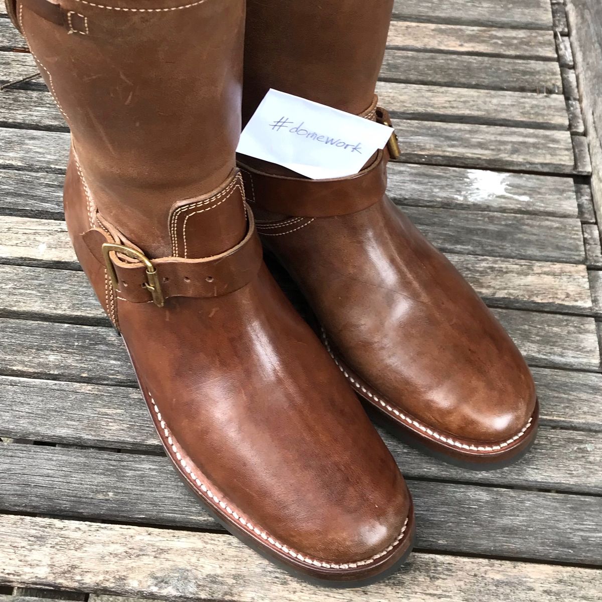Photo by sfemet on October 5, 2022 of the Clinch Engineer Boots 11-Inch Height in Natural Horsebutt.
