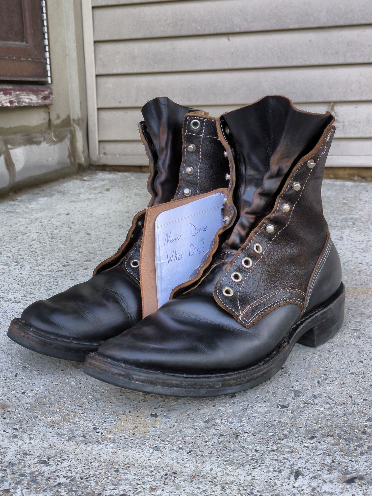 Photo by Monkley on October 4, 2025 of the White's Farmer/Rancher in Horween Black Chromexcel & Horween Black Waxed Flesh.