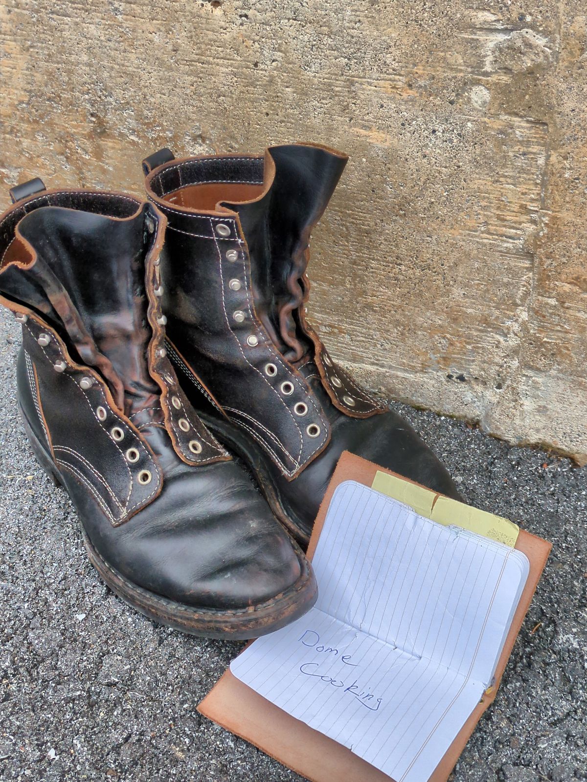 Photo by Monkley on November 5, 2025 of the White's Farmer/Rancher in Horween Black Chromexcel & Horween Black Waxed Flesh.