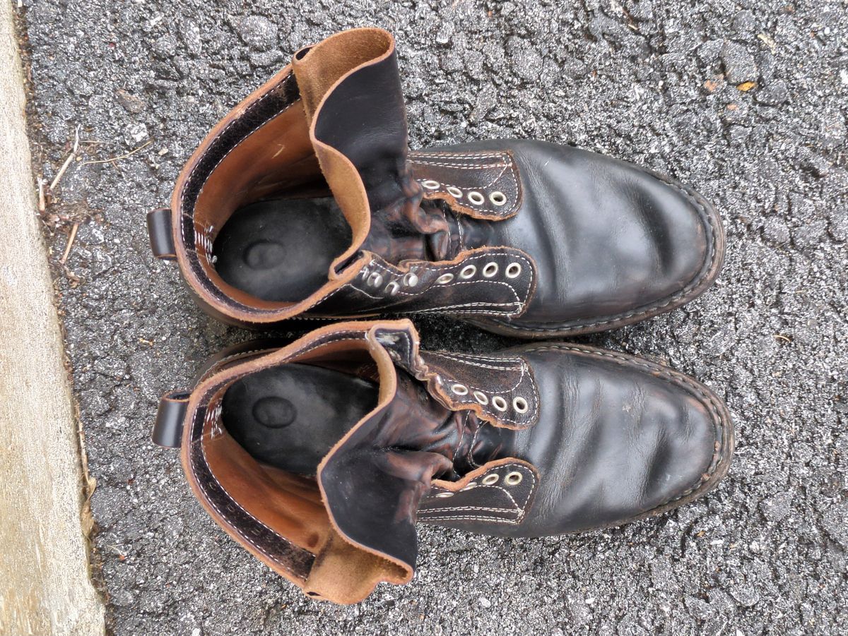 Photo by Monkley on November 5, 2025 of the White's Farmer/Rancher in Horween Black Chromexcel & Horween Black Waxed Flesh.