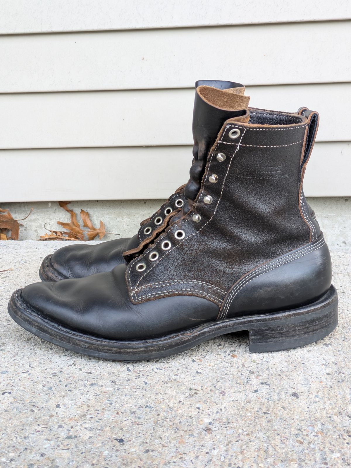 Photo by Monkley on December 5, 2025 of the White's Farmer/Rancher in Horween Black Chromexcel & Horween Black Waxed Flesh.