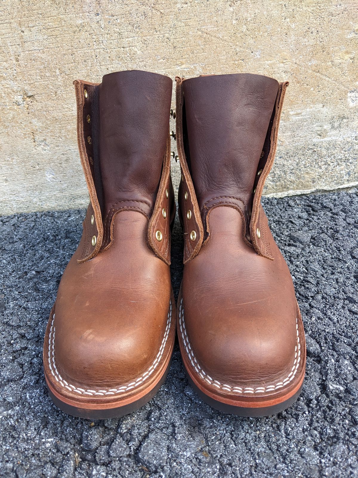 Photo by Monkley on October 10, 2023 of the Nicks Robert in Seidel 1964 Brown.