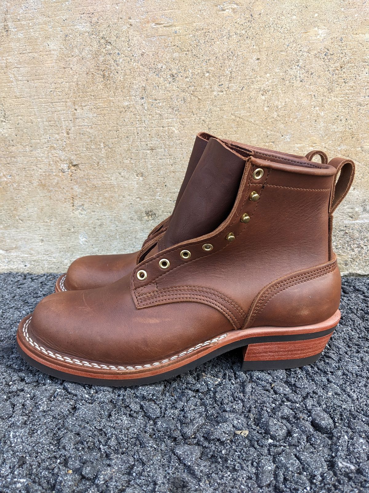 Photo by Monkley on October 10, 2023 of the Nicks Robert in Seidel 1964 Brown.