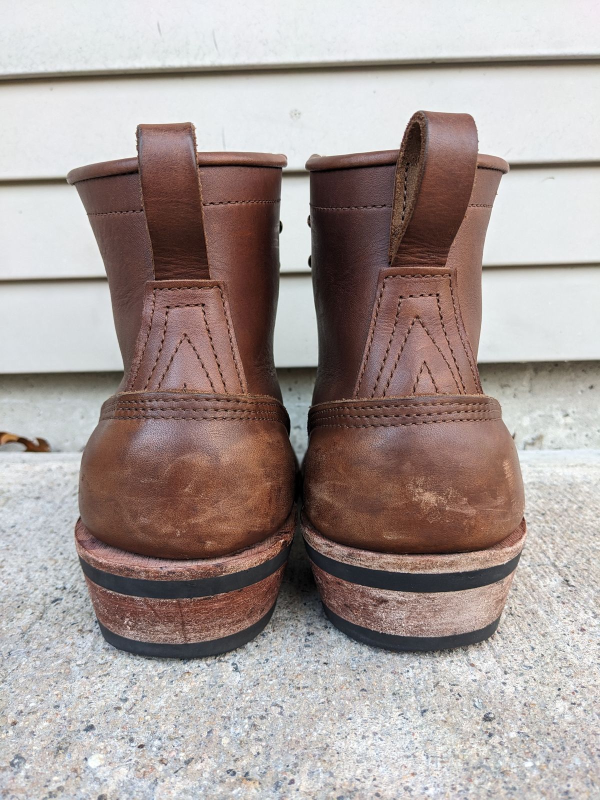 Photo by Monkley on November 3, 2023 of the Nicks Robert in Seidel 1964 Brown.