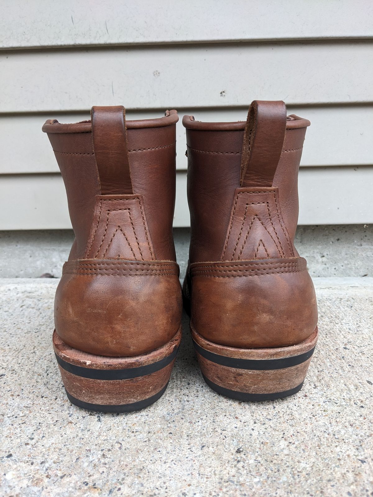 Photo by Monkley on December 5, 2023 of the Nicks Robert in Seidel 1964 Brown.