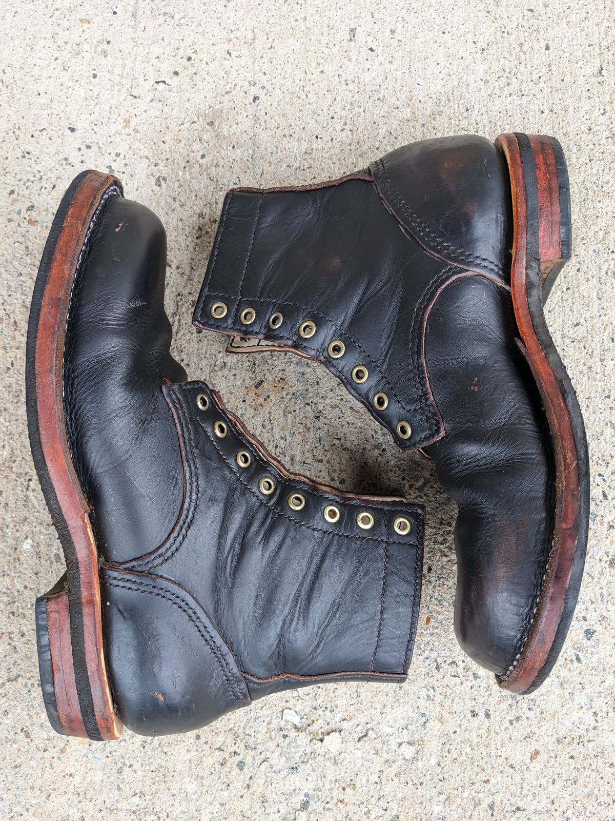 Photo by Monkley on December 4, 2023 of the Self-Made Unknown Model in S.B. Foot Black Prairie.