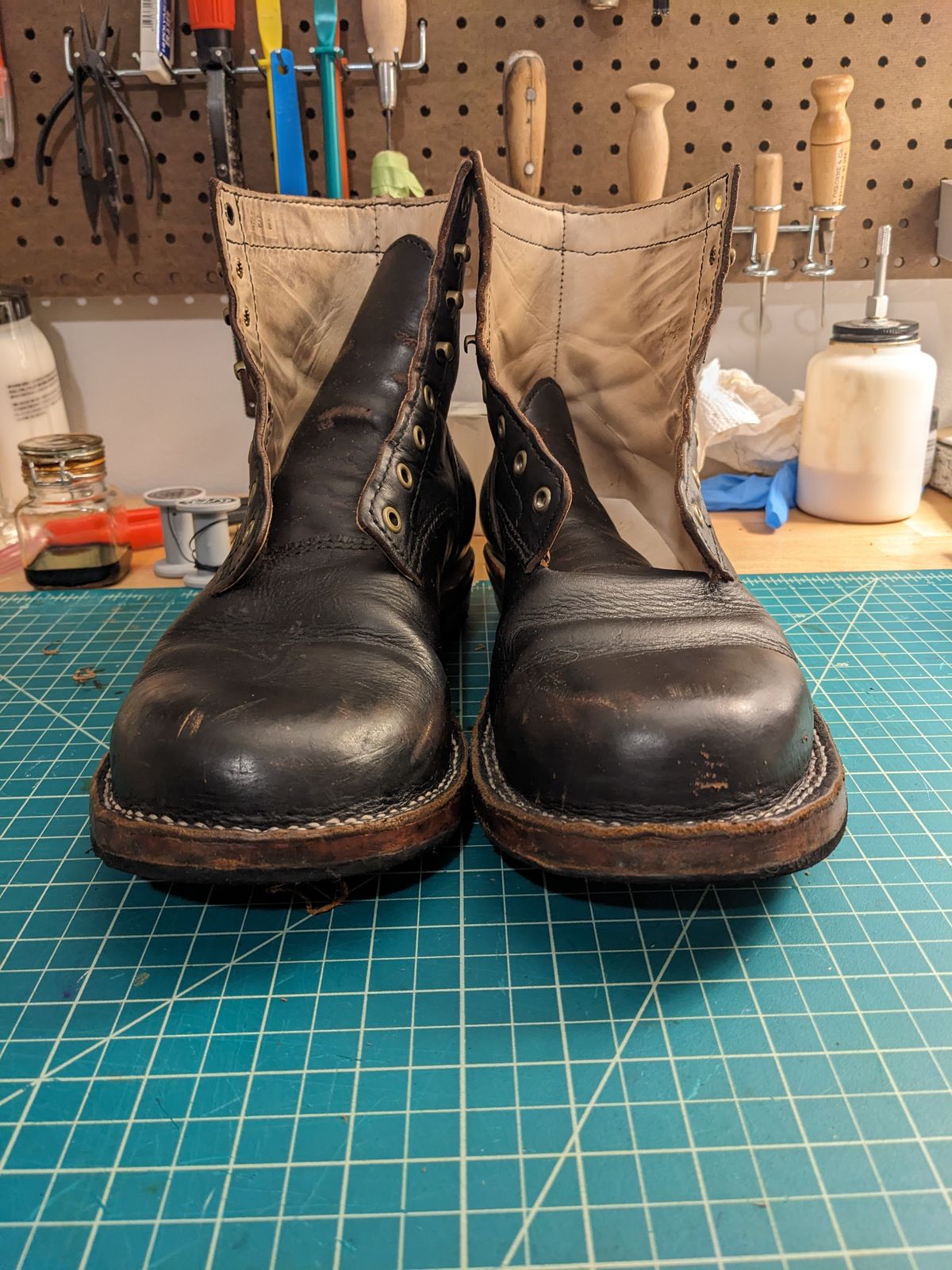 Photo by Monkley on January 6, 2024 of the Self-Made Unknown Model in S.B. Foot Black Prairie.