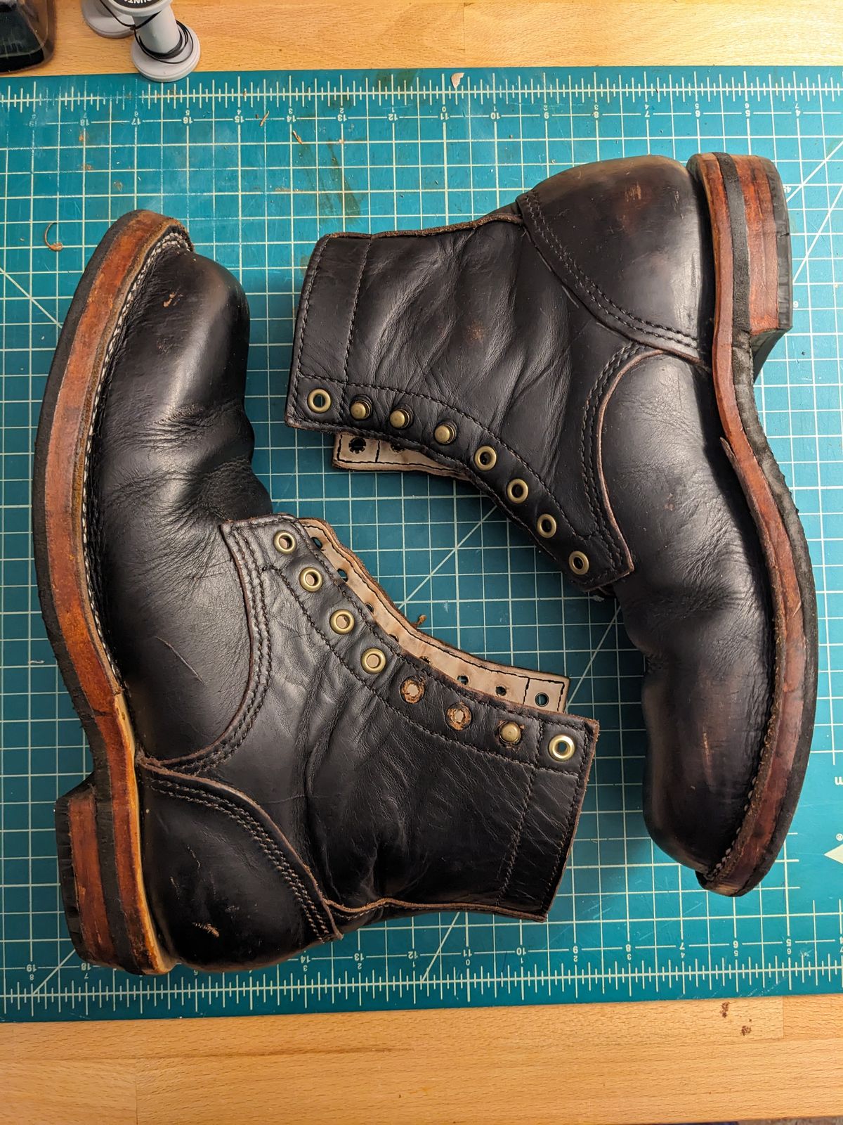Photo by Monkley on January 6, 2024 of the Self-Made Unknown Model in S.B. Foot Black Prairie.