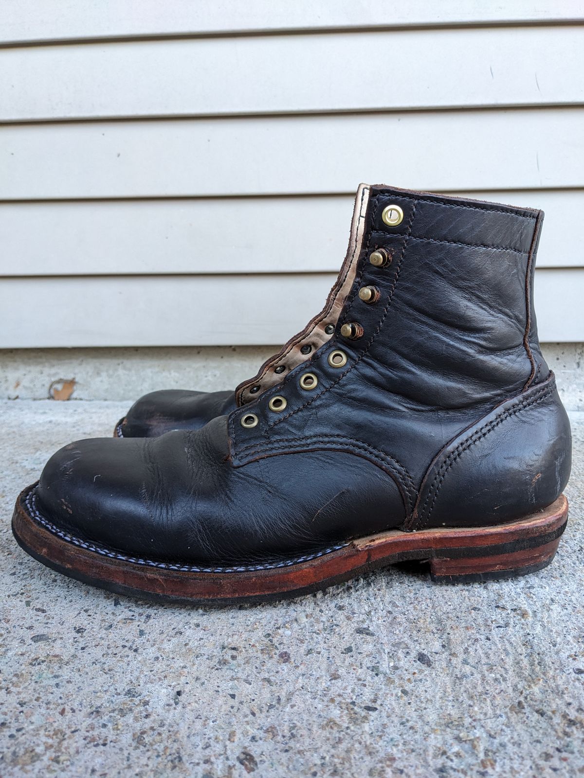 Photo by Monkley on February 3, 2024 of the Self-Made Unknown Model in S.B. Foot Black Prairie.