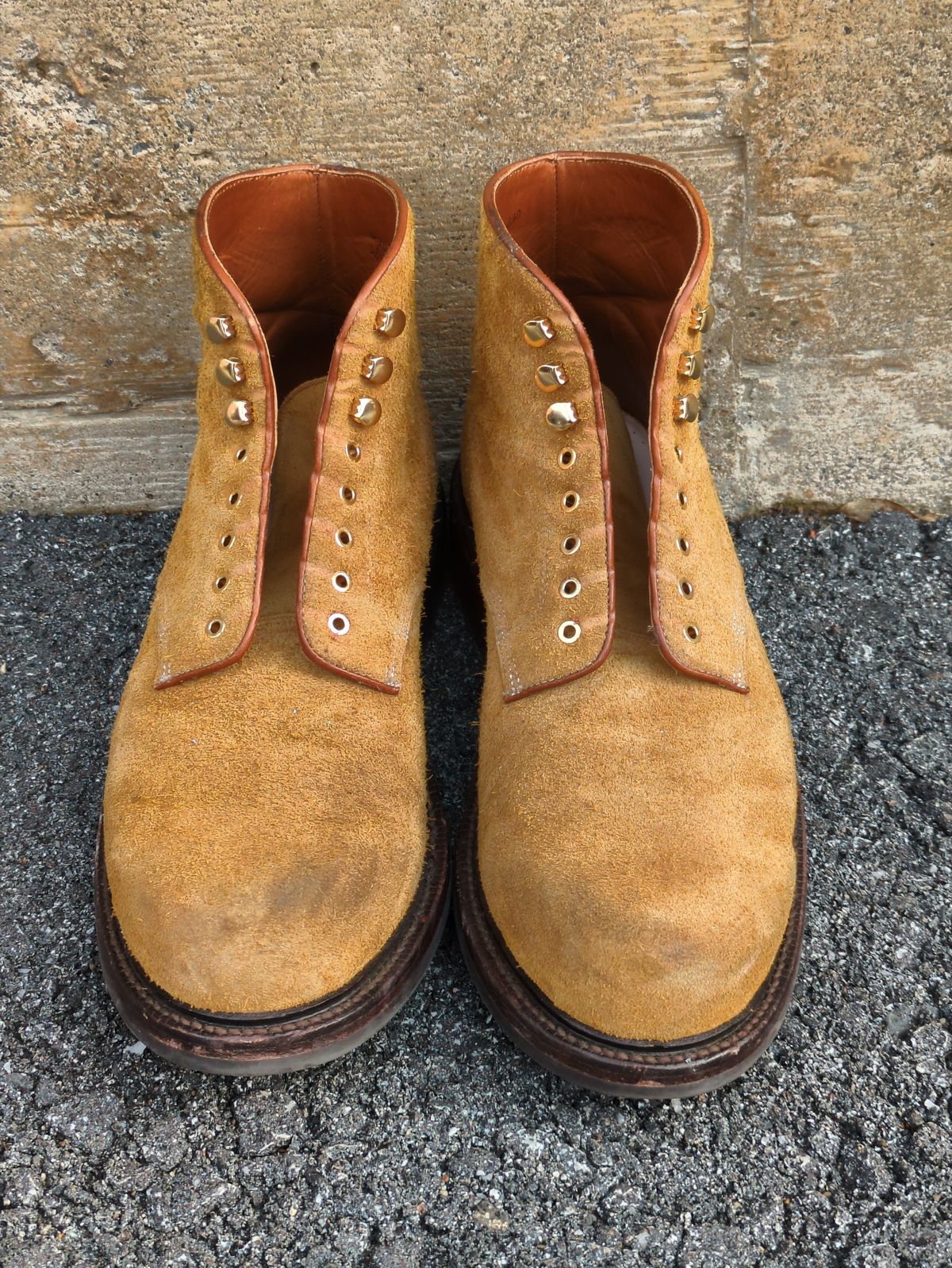 Photo by Monkley on November 5, 2025 of the Grant Stone Baroda Boot in C.F. Stead Snuff Desert Oasis Suede.