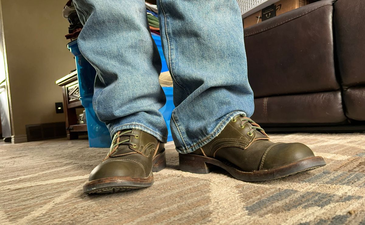 Photo by pherble on May 19, 2025 of the Nicks Trooper in Horween Shackleton Greener Pastures.