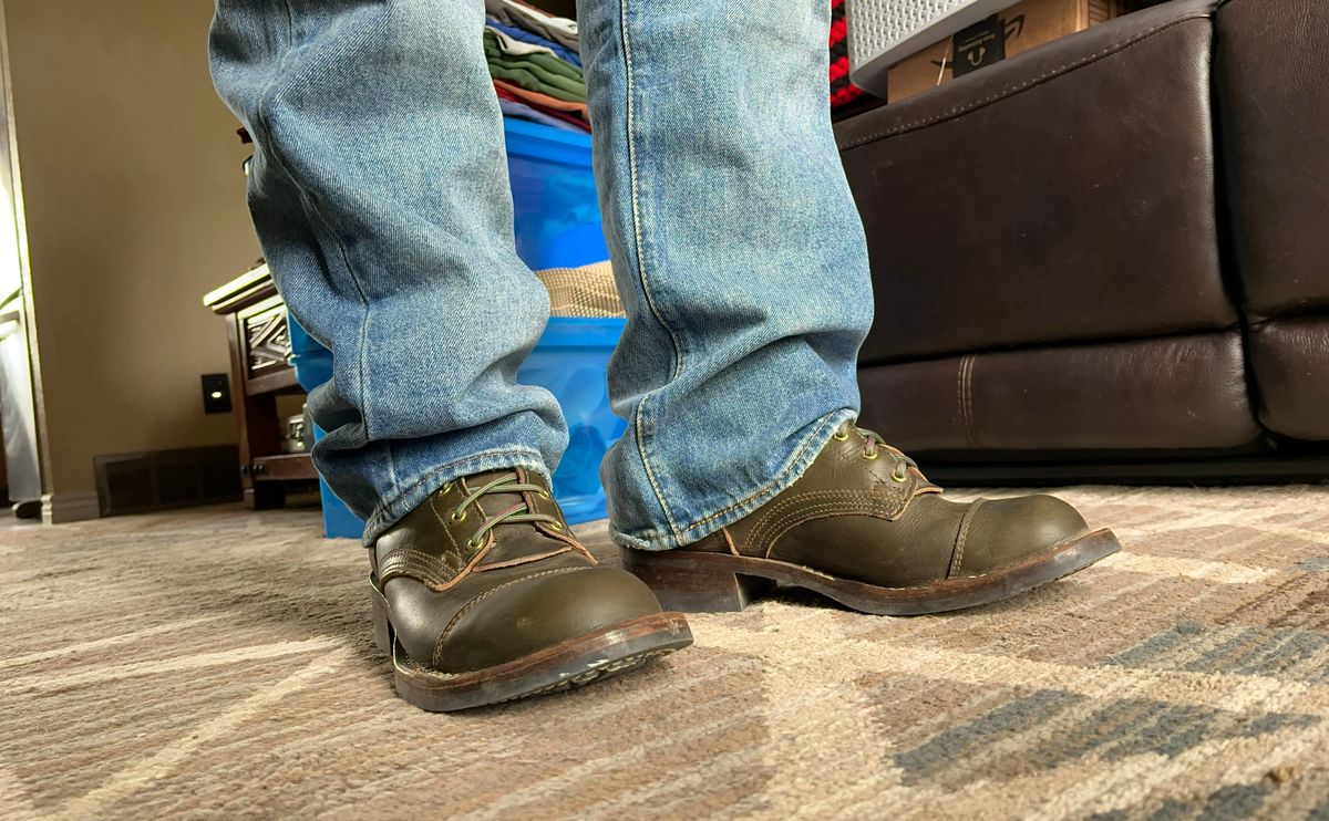 Photo by pherble on May 19, 2025 of the Nicks Trooper in Horween Shackleton Greener Pastures.