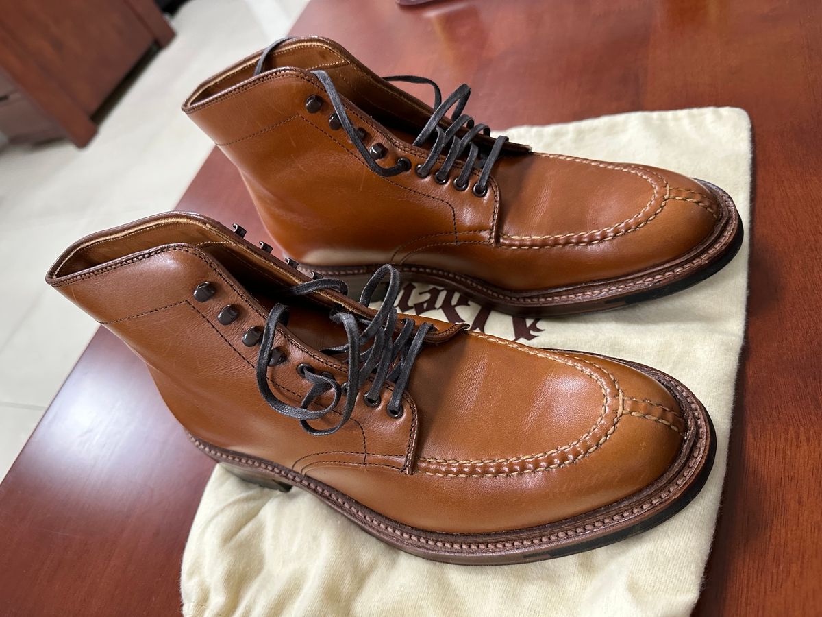 Photo by BigPang on November 18, 2022 of the Alden Tanker Boot in Burnished Tan Calfskin.