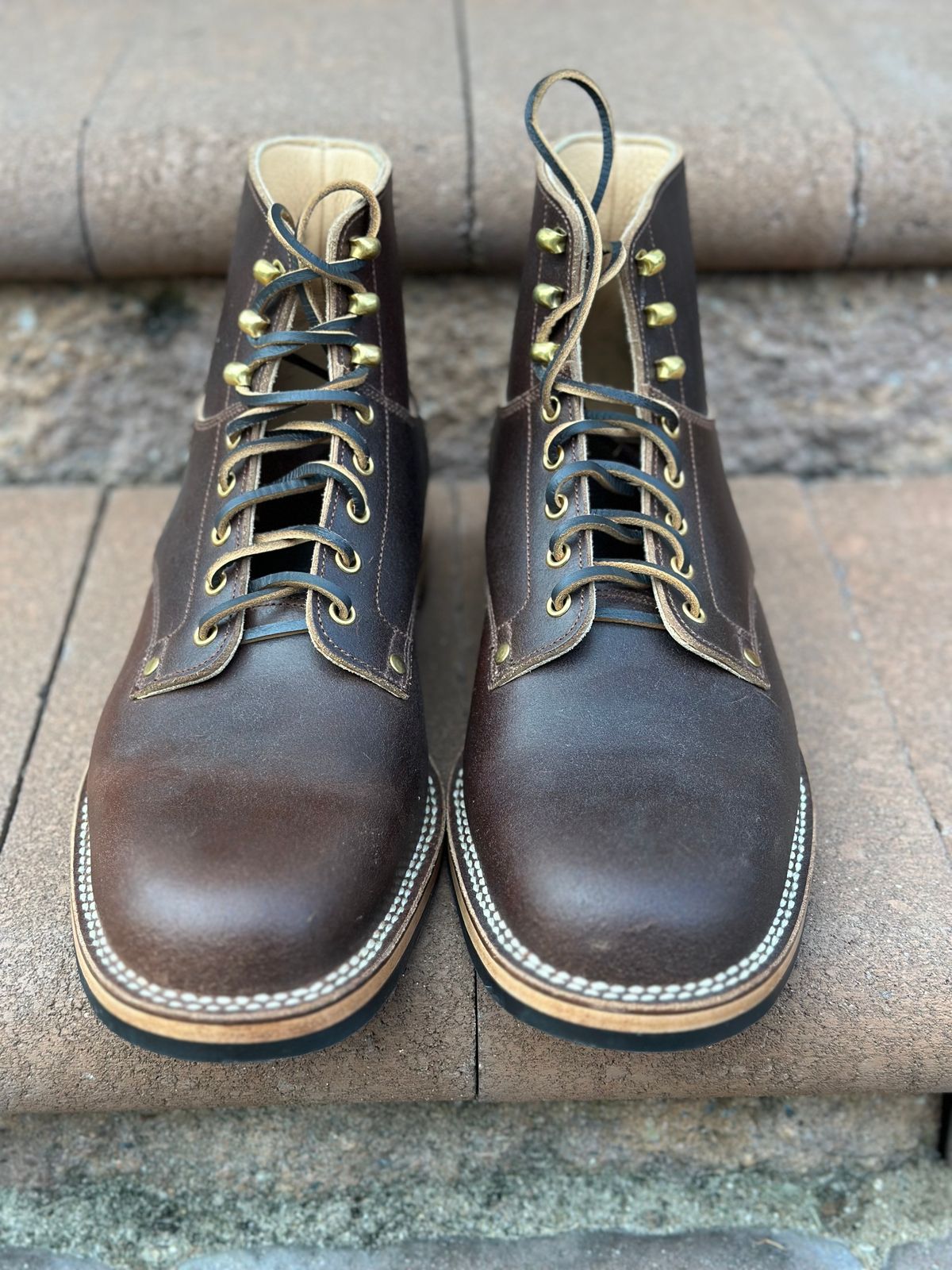 Photo by horweendreams on October 5, 2023 of the Østmo Type I in Horween Cinnamon Waxed Flesh.