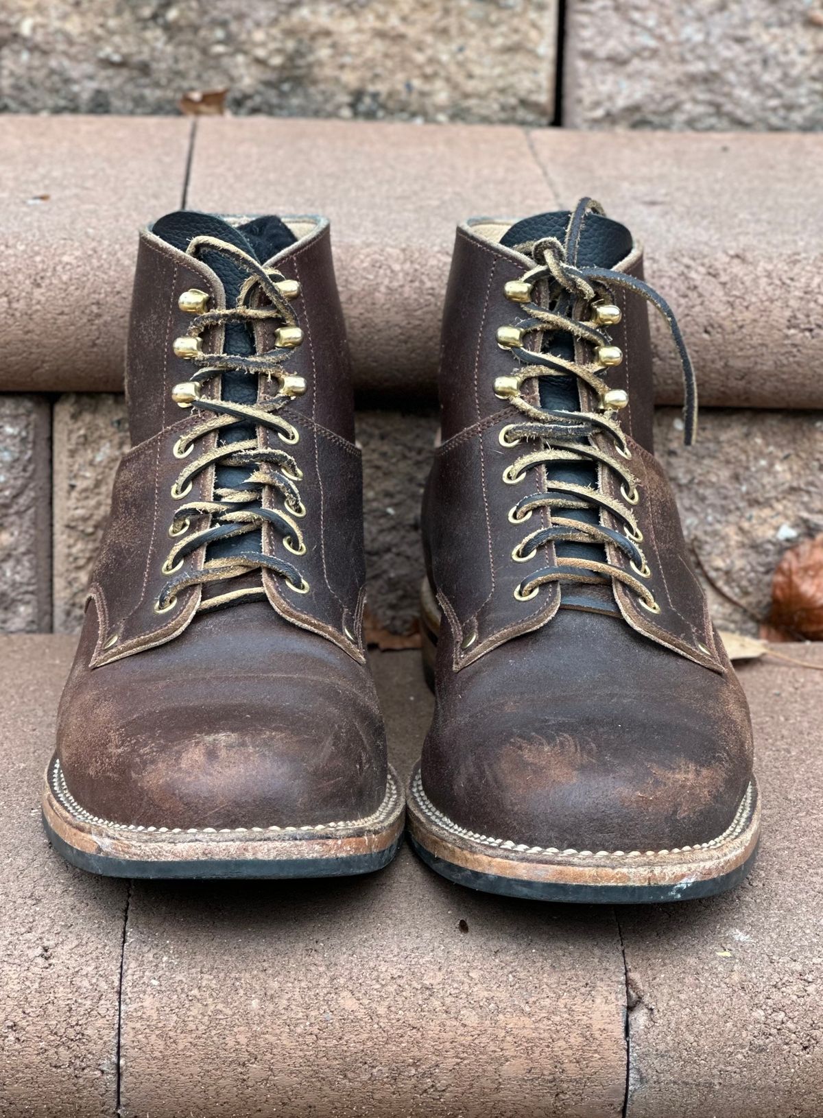 Photo by horweendreams on December 1, 2023 of the Østmo Type I in Horween Cinnamon Waxed Flesh.