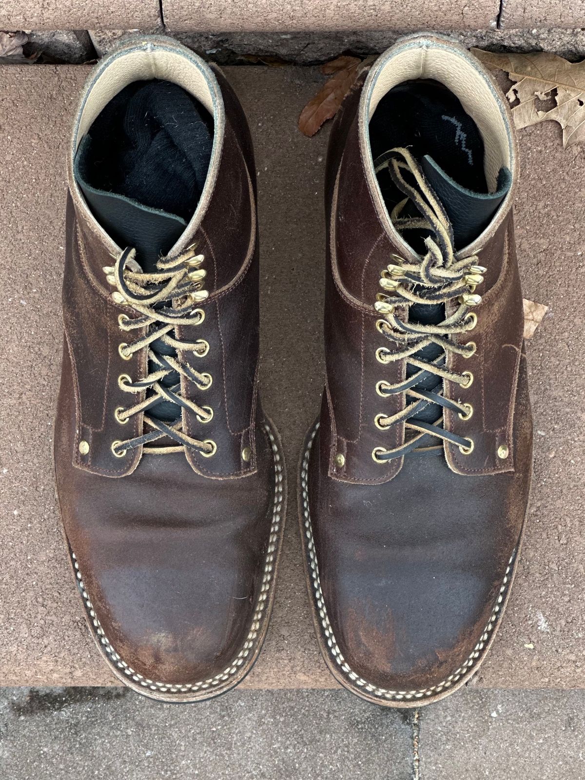 Photo by horweendreams on December 1, 2023 of the Østmo Type I in Horween Cinnamon Waxed Flesh.