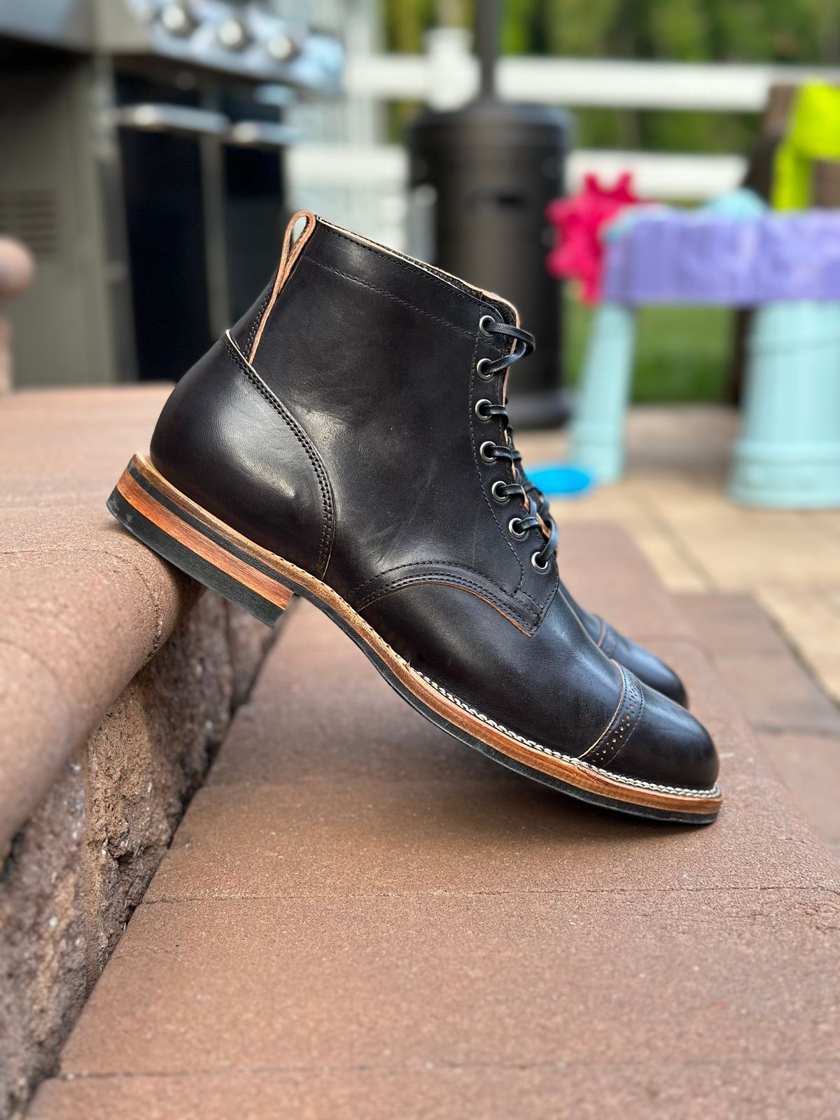 Photo by horweendreams on October 5, 2023 of the Viberg Service Boot BCT in Maryam Black Horsebutt.