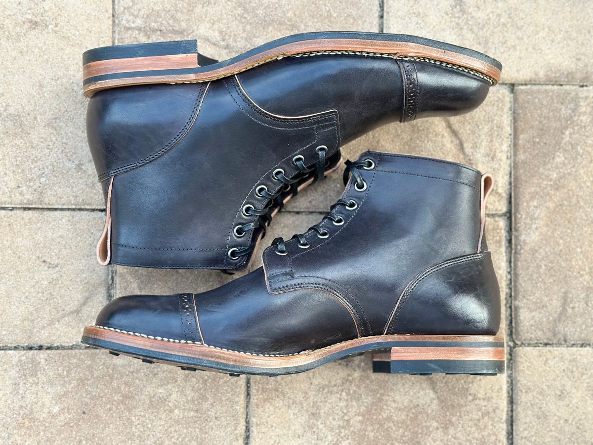 Photo by horweendreams on October 5, 2023 of the Viberg Service Boot BCT in Maryam Black Horsebutt.