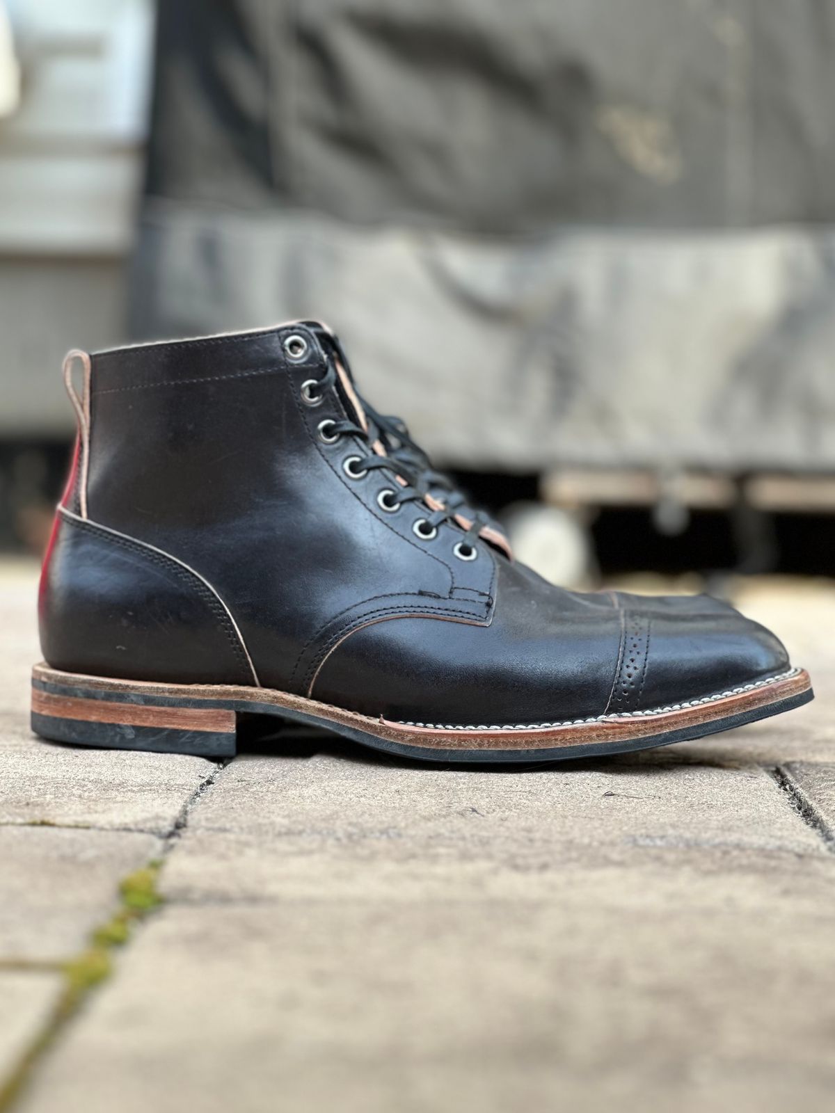 Photo by horweendreams on November 5, 2023 of the Viberg Service Boot BCT in Maryam Black Horsebutt.