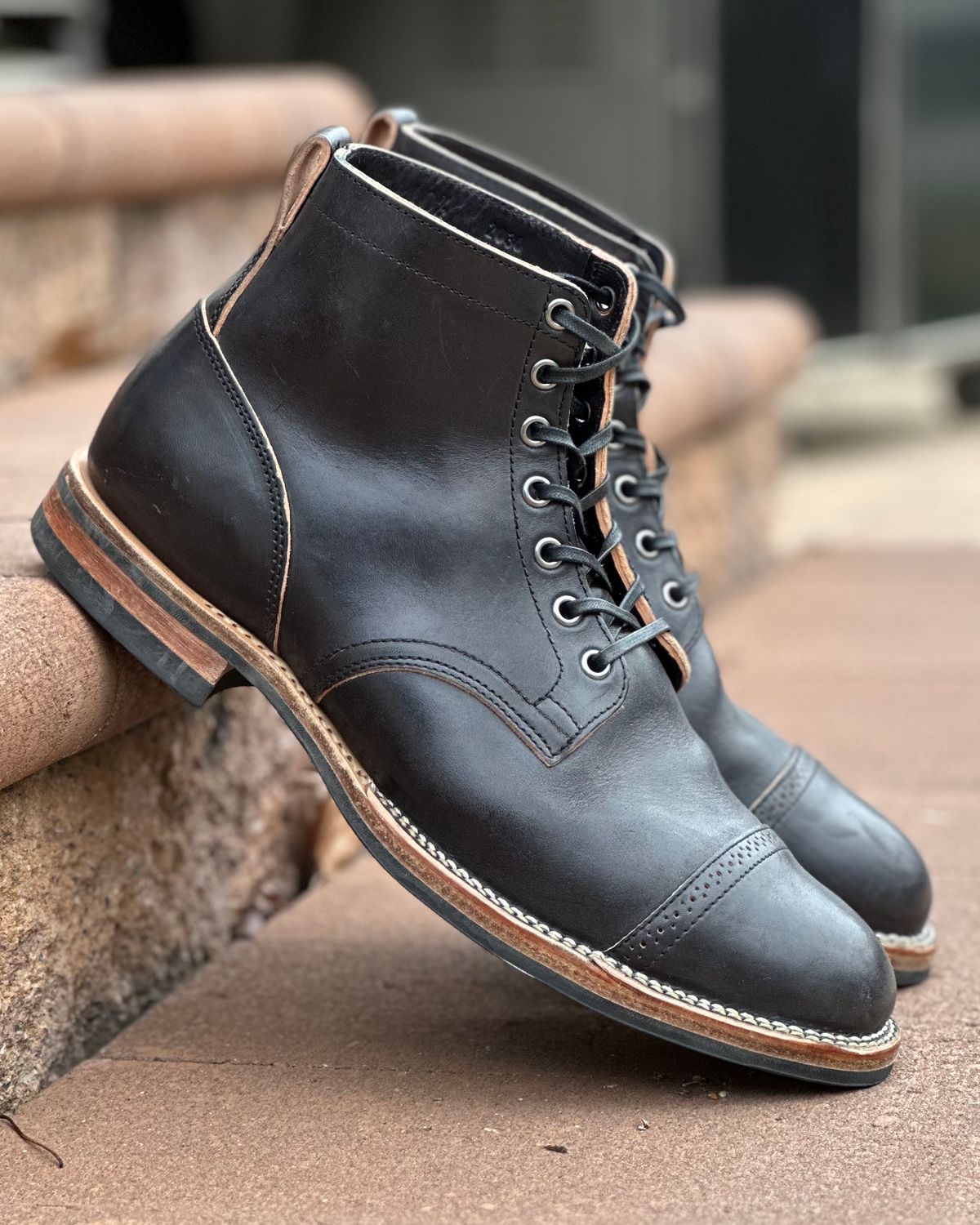 Photo by horweendreams on January 4, 2024 of the Viberg Service Boot BCT in Maryam Black Horsebutt.
