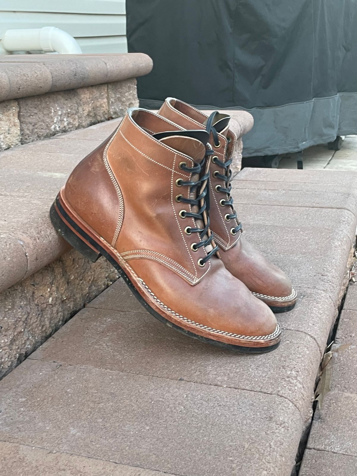 Photo by horweendreams on December 5, 2022 of the Onderhoud SVC01 Boondocker in Horween Unglazed Natural Shell Cordovan.