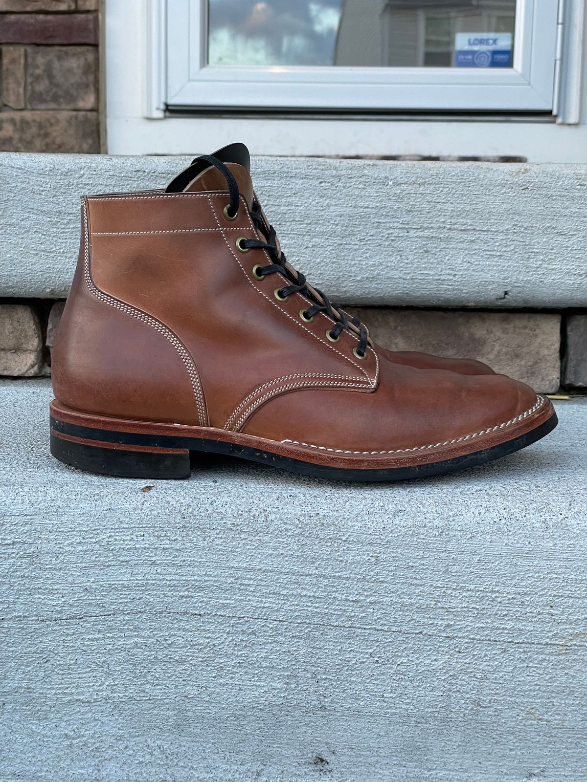Photo by horweendreams on January 5, 2023 of the Onderhoud SVC01 Boondocker in Horween Unglazed Natural Shell Cordovan.