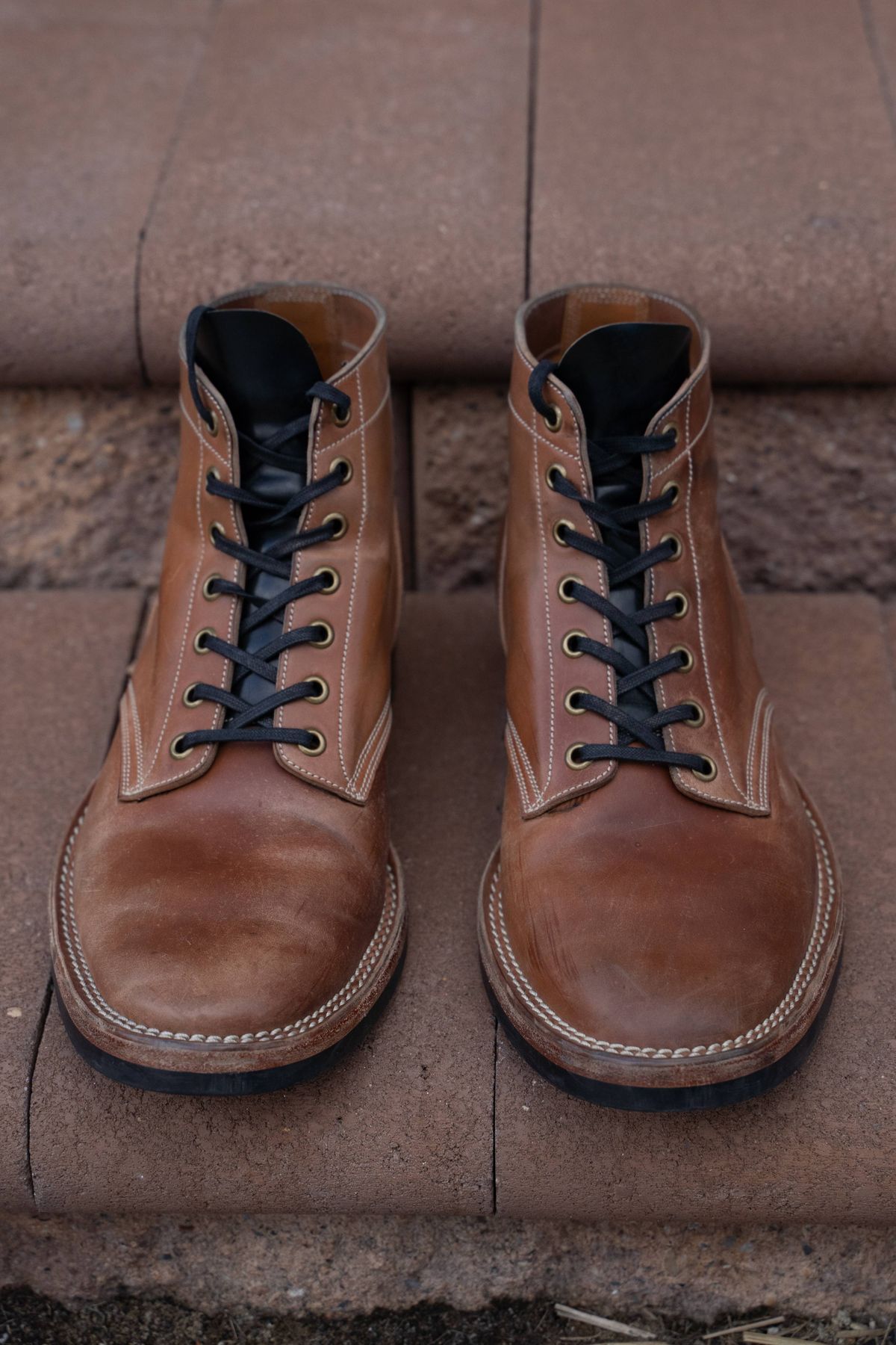 Photo by horweendreams on March 4, 2023 of the Onderhoud SVC01 Boondocker in Horween Unglazed Natural Shell Cordovan.