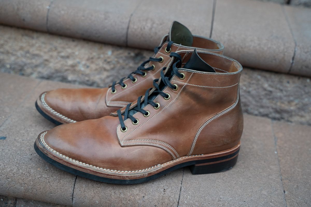 Photo by horweendreams on April 5, 2023 of the Onderhoud SVC01 Boondocker in Horween Unglazed Natural Shell Cordovan.