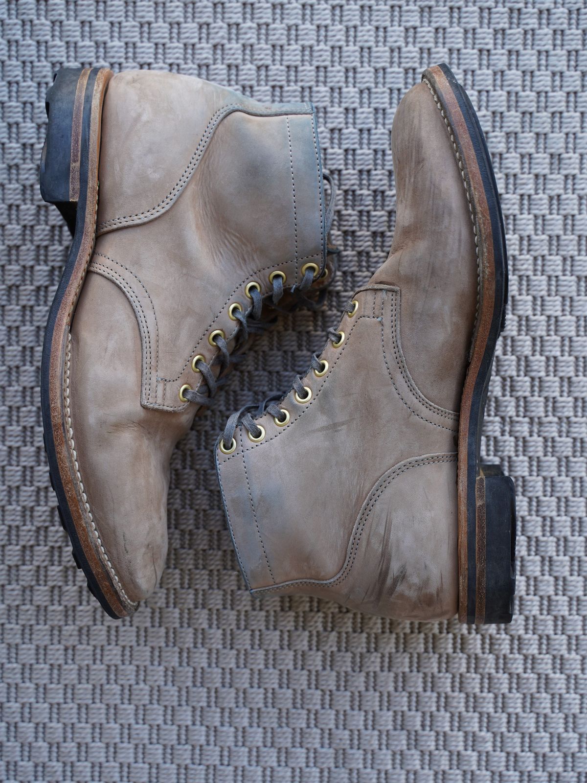 Photo by horweendreams on December 3, 2021 of the Viberg Service Boot in Maryam Light Grey Horsebutt.