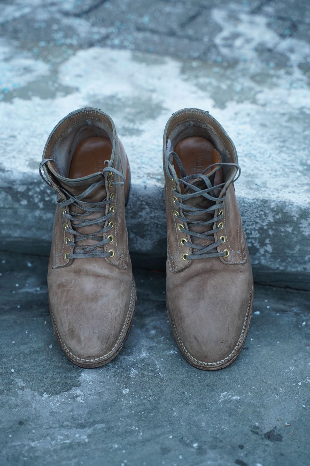 Photo by horweendreams on February 5, 2022 of the Viberg Service Boot in Maryam Light Grey Horsebutt.