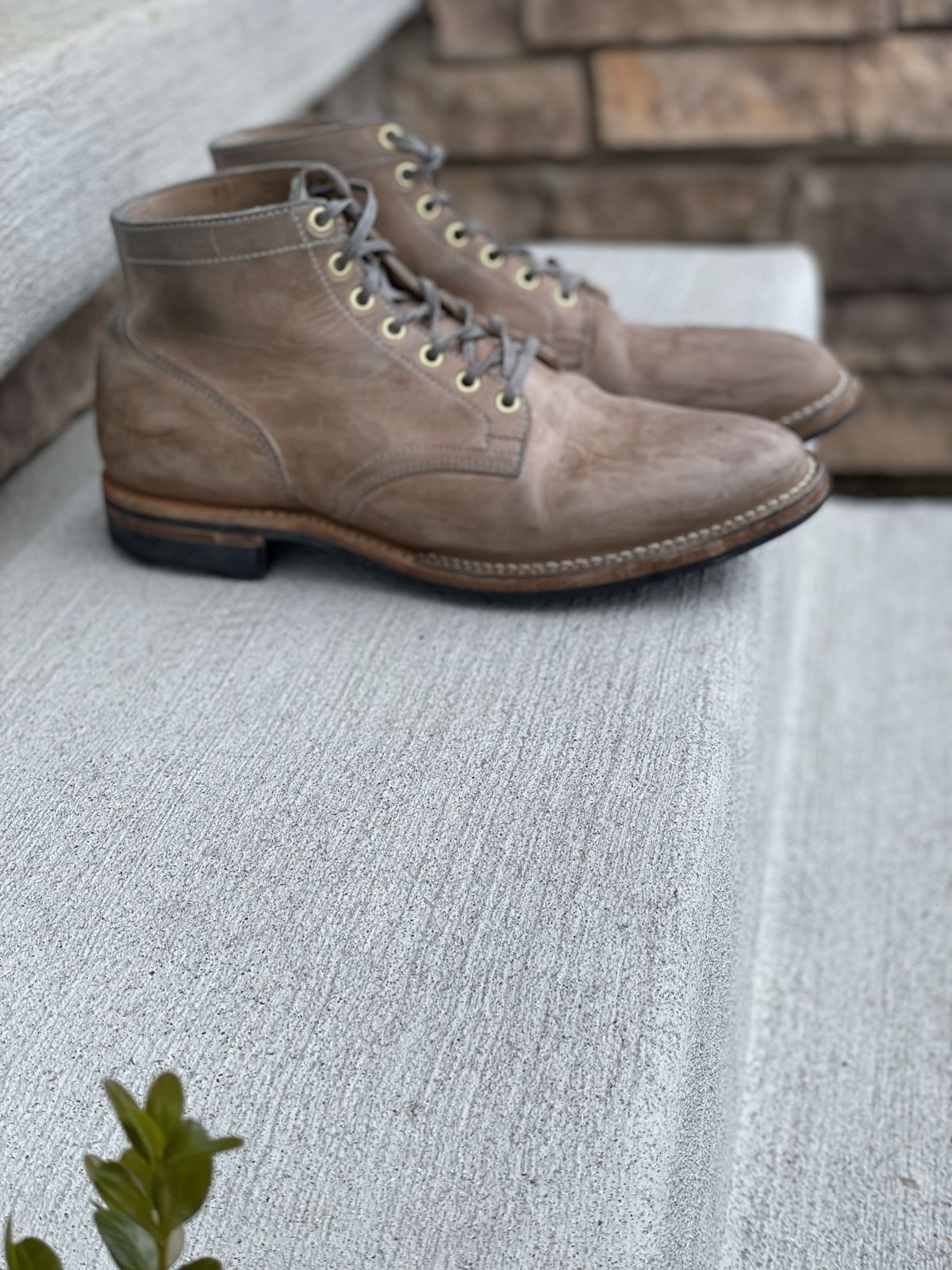 Photo by horweendreams on March 5, 2022 of the Viberg Service Boot in Maryam Light Grey Horsebutt.