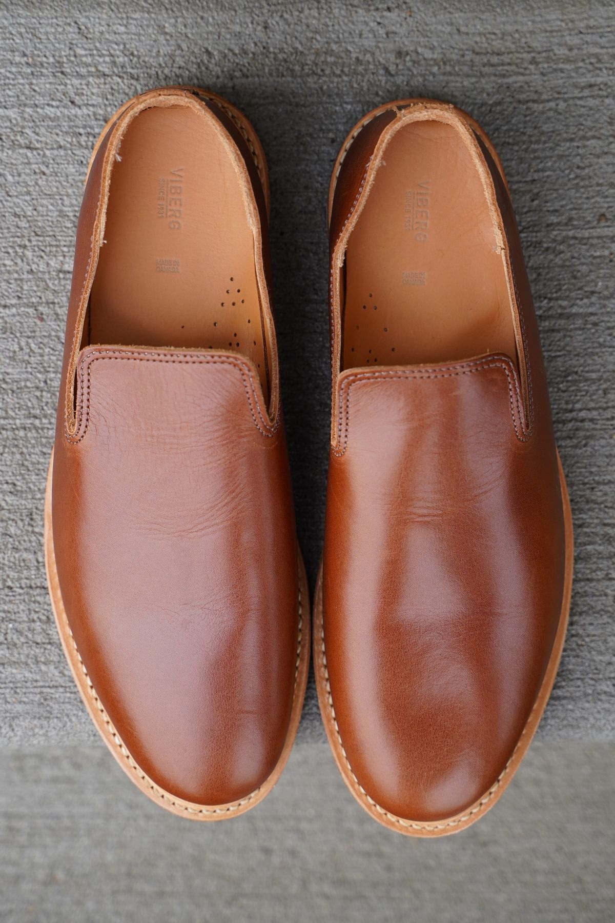 Photo by horweendreams on October 6, 2022 of the Viberg Slipper in C.F. Stead Dark Snuff Regency Calf.