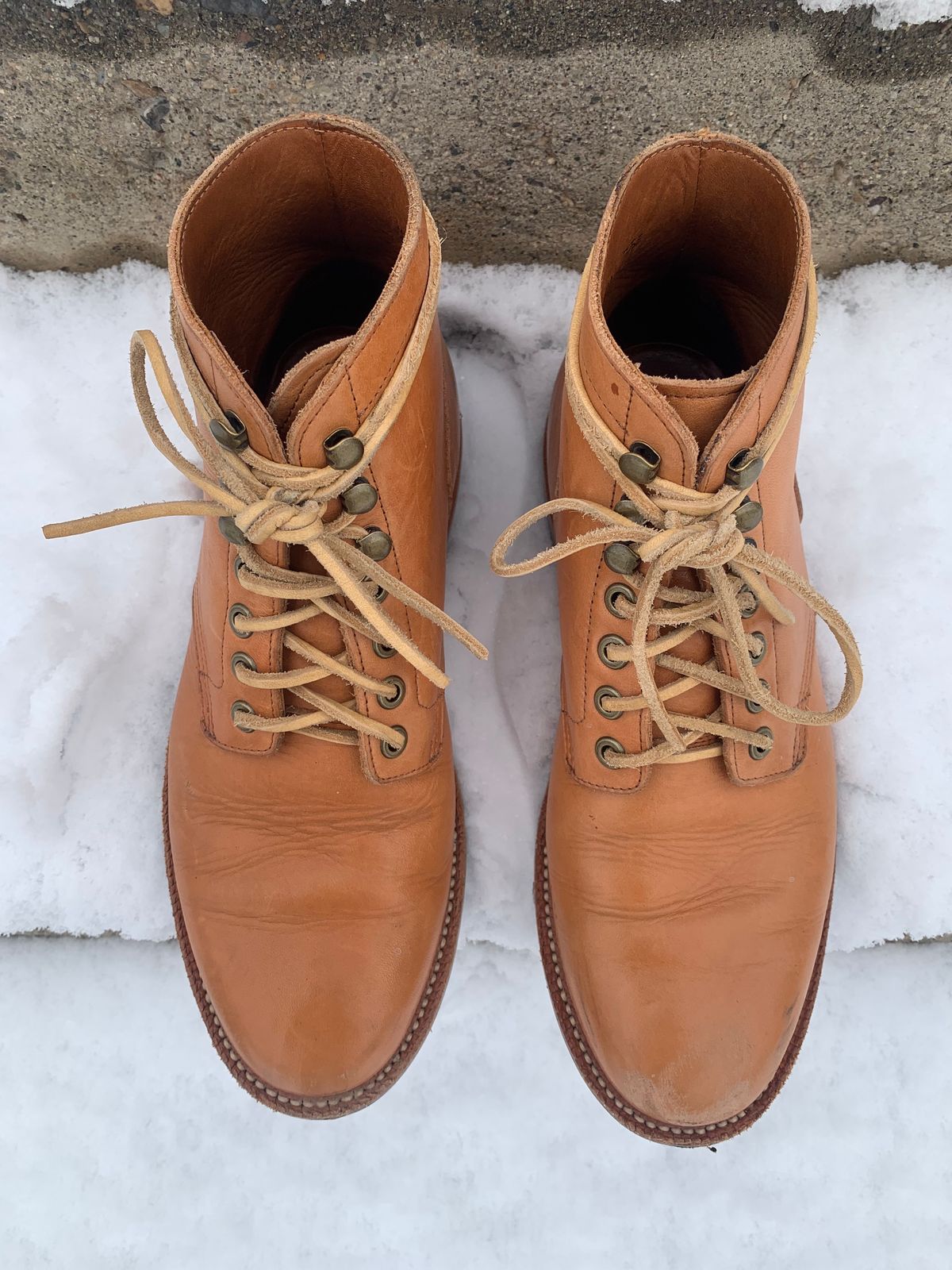 Photo by RobertBootmann on February 5, 2023 of the Grant Stone Diesel Boot in Horween English Tan Essex.