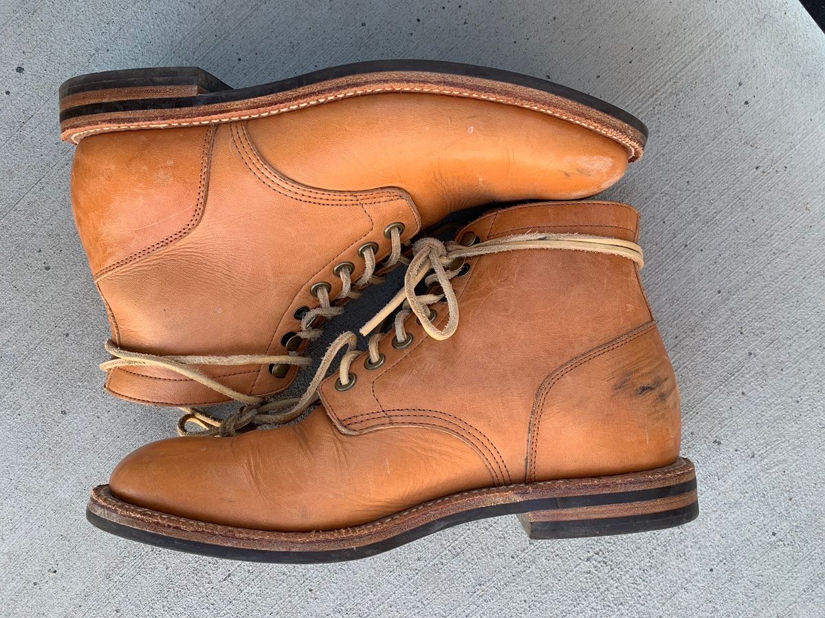 Photo by RobertBootmann on March 6, 2023 of the Grant Stone Diesel Boot in Horween English Tan Essex.