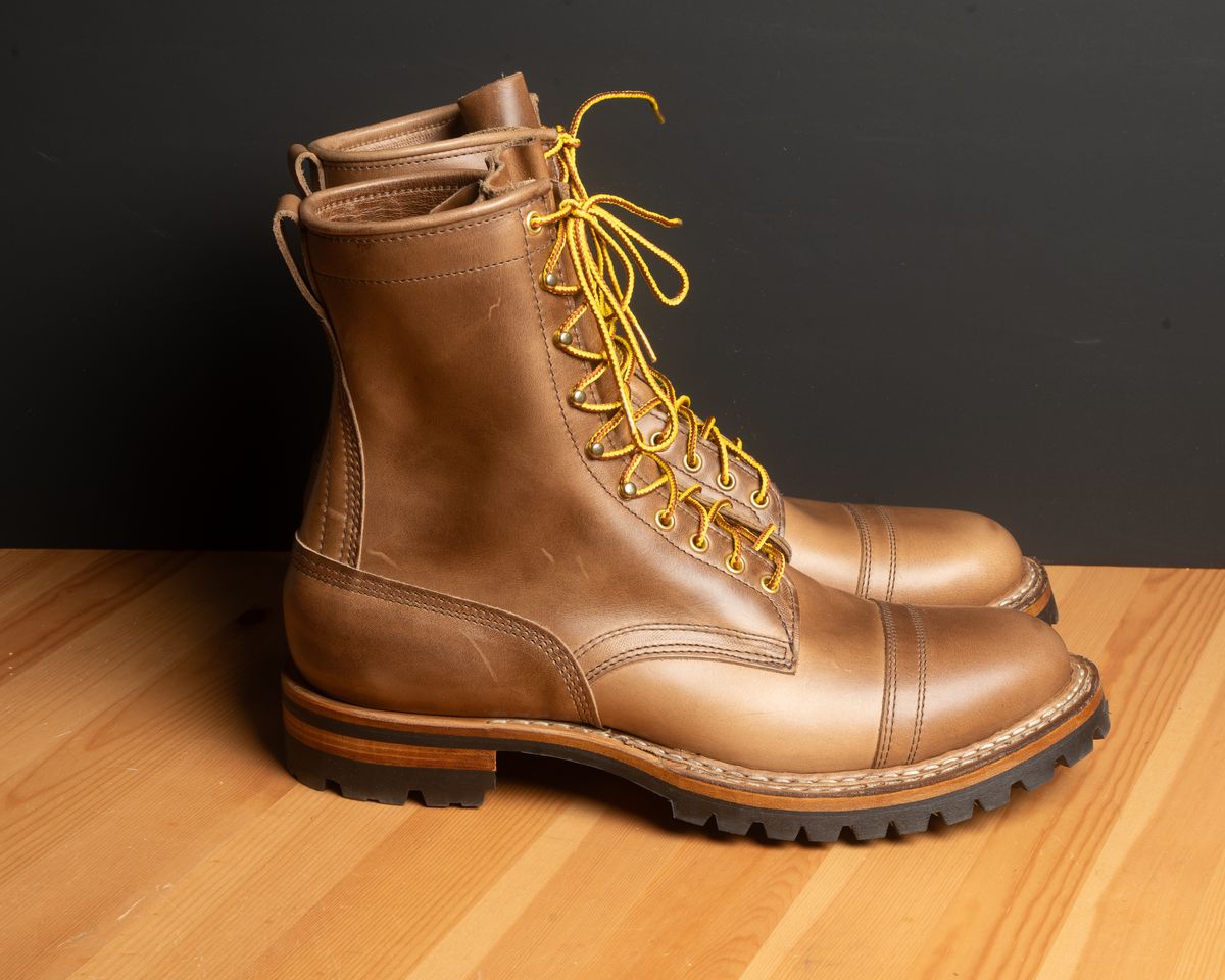 Photo by meangiant on October 9, 2023 of the White's Bounty Hunter in Horween Natural Chromexcel.