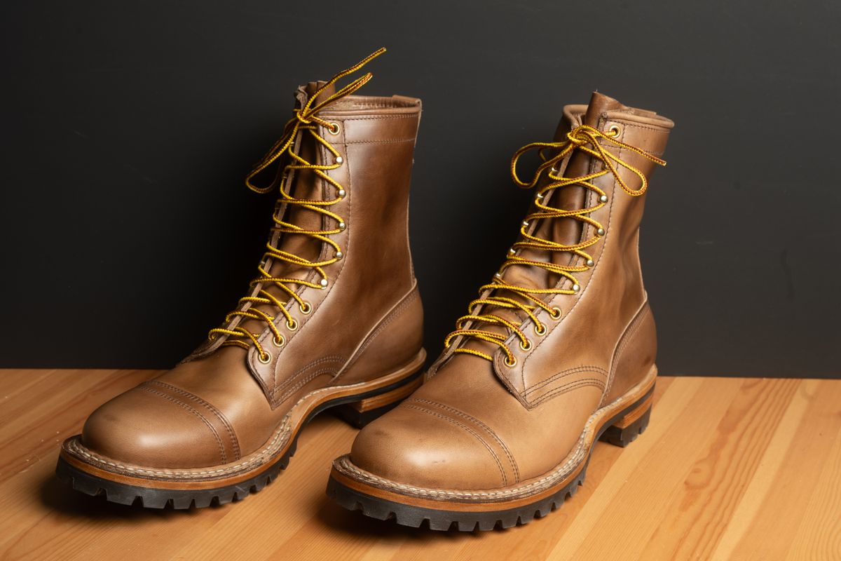 Photo by meangiant on October 9, 2023 of the White's Bounty Hunter in Horween Natural Chromexcel.