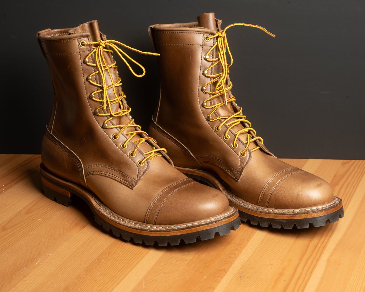 Photo by meangiant on October 9, 2023 of the White's Bounty Hunter in Horween Natural Chromexcel.