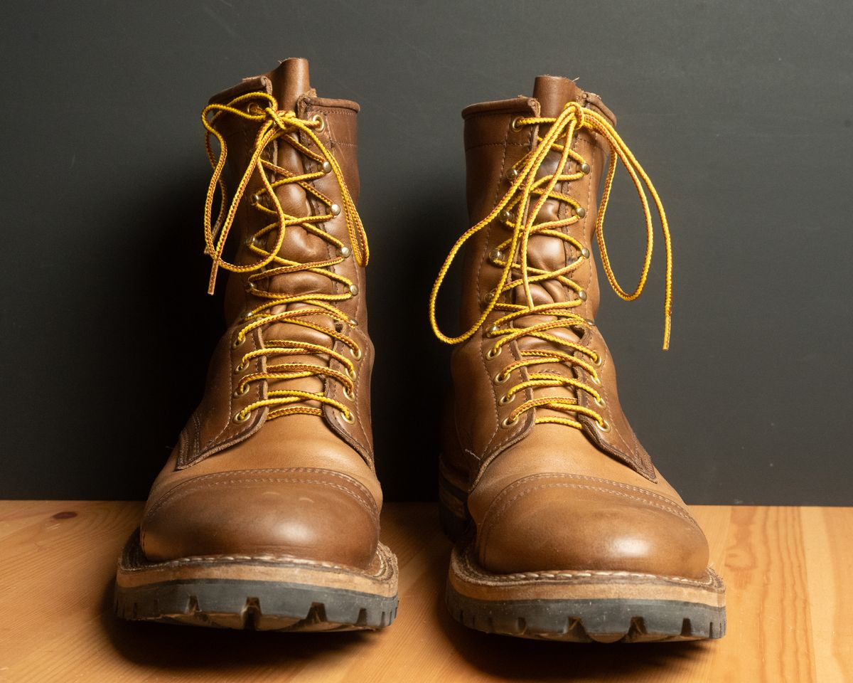 Photo by meangiant on February 6, 2024 of the White's Bounty Hunter in Horween Natural Chromexcel.