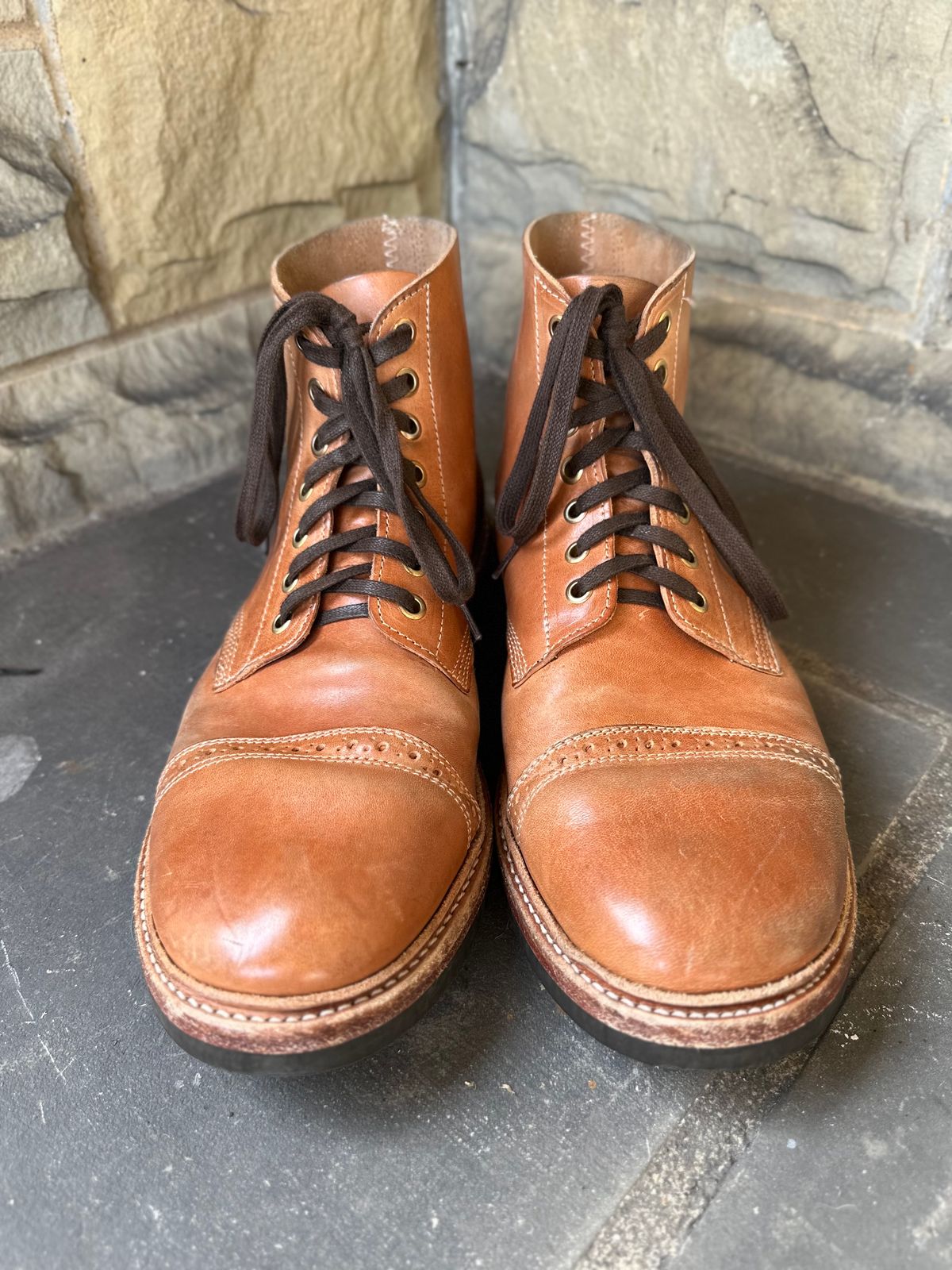 Photo by gmart7 on November 4, 2022 of the Oak Street Bootmakers Field Boot in Maryam Natural Horsebutt.