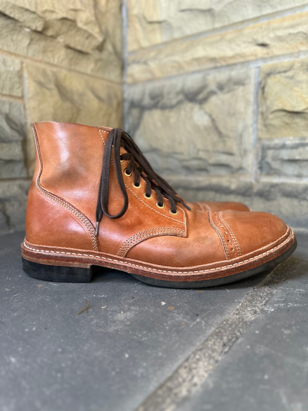 Photo by gmart7 on November 4, 2022 of the Oak Street Bootmakers Field Boot in Maryam Natural Horsebutt.
