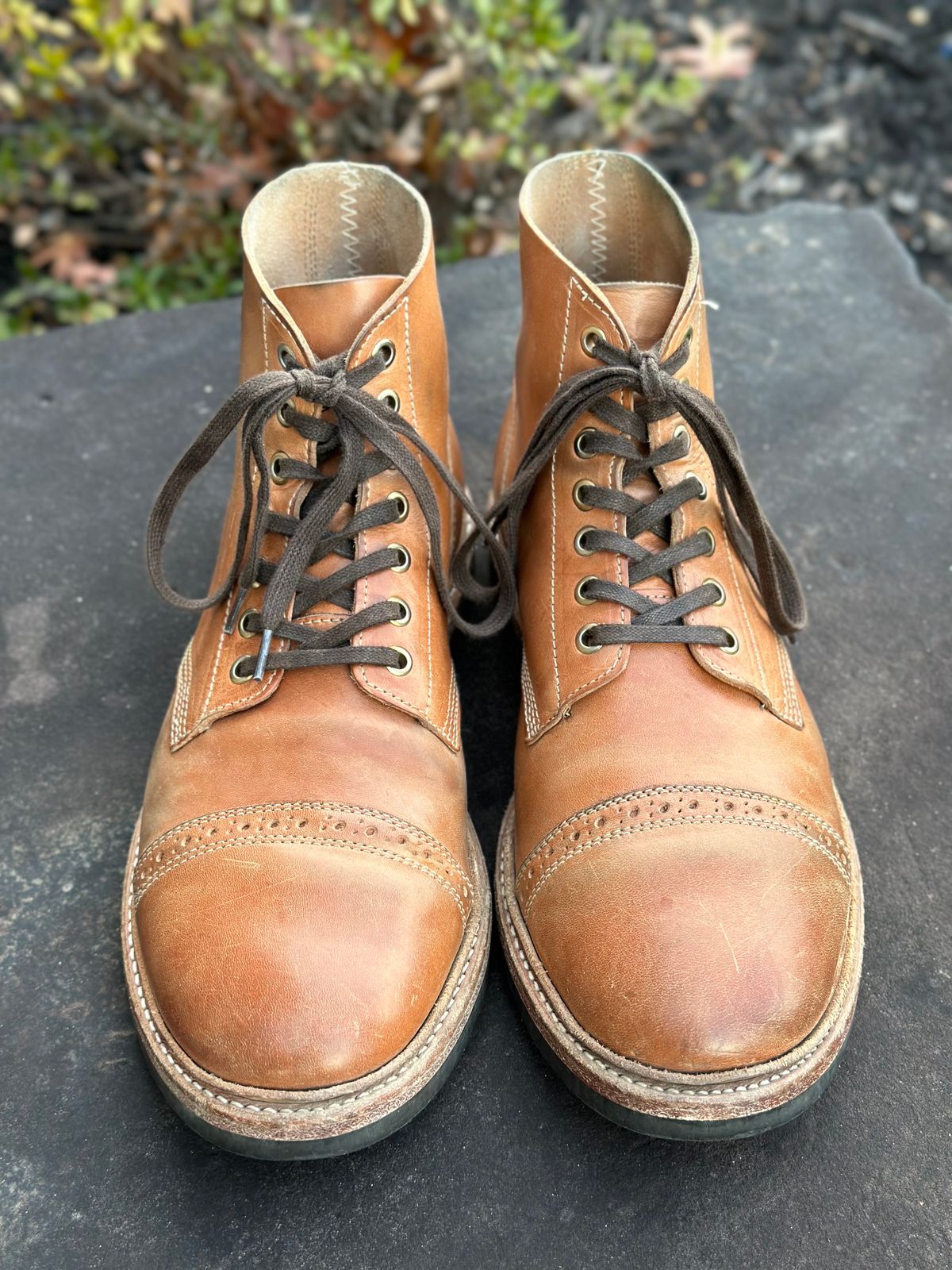 Photo by gmart7 on December 2, 2022 of the Oak Street Bootmakers Field Boot in Maryam Natural Horsebutt.