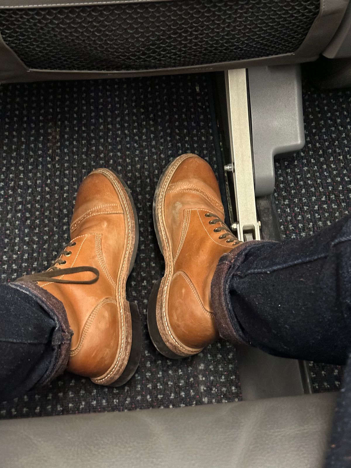 Photo by gmart7 on February 5, 2023 of the Oak Street Bootmakers Field Boot in Maryam Natural Horsebutt.