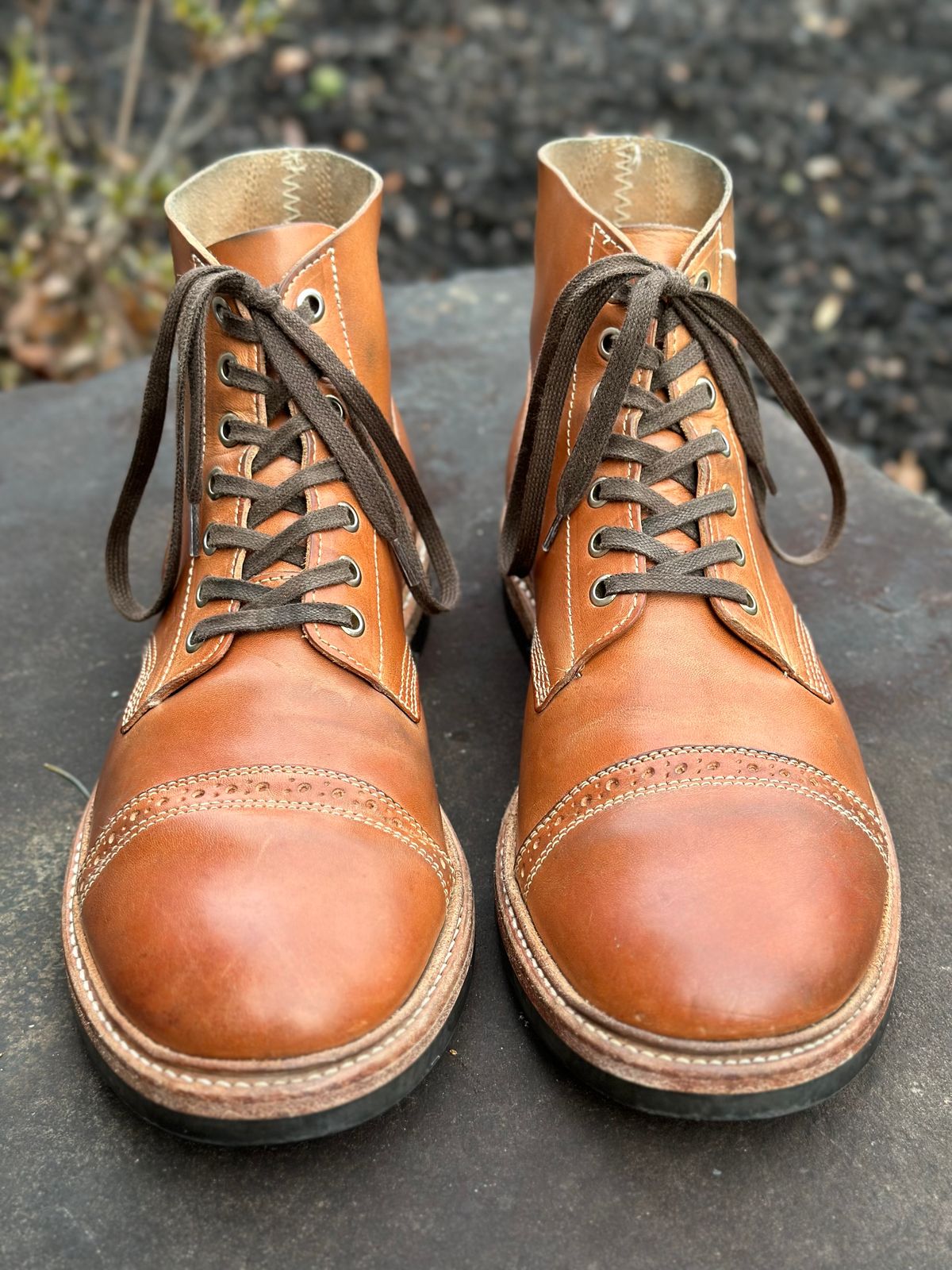 Photo by gmart7 on February 5, 2023 of the Oak Street Bootmakers Field Boot in Maryam Natural Horsebutt.