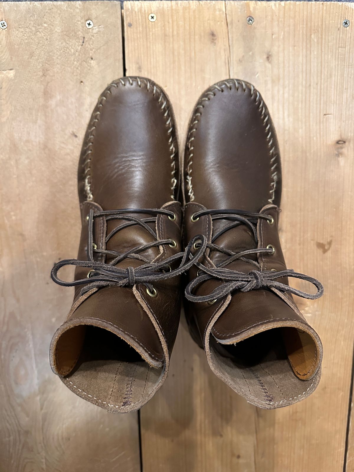 Photo by fcmocs on November 5, 2023 of the Fish Creek Moccasin Hardsole Boot in Horween Olive Chromexcel.
