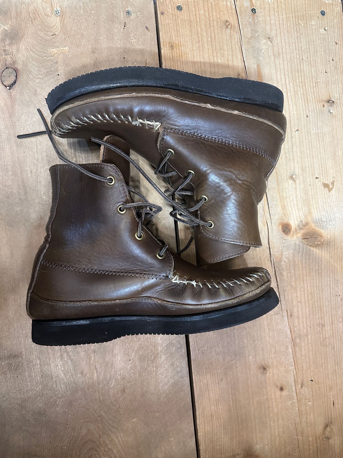 Photo by fcmocs on January 6, 2024 of the Fish Creek Moccasin Hardsole Boot in Horween Olive Chromexcel.